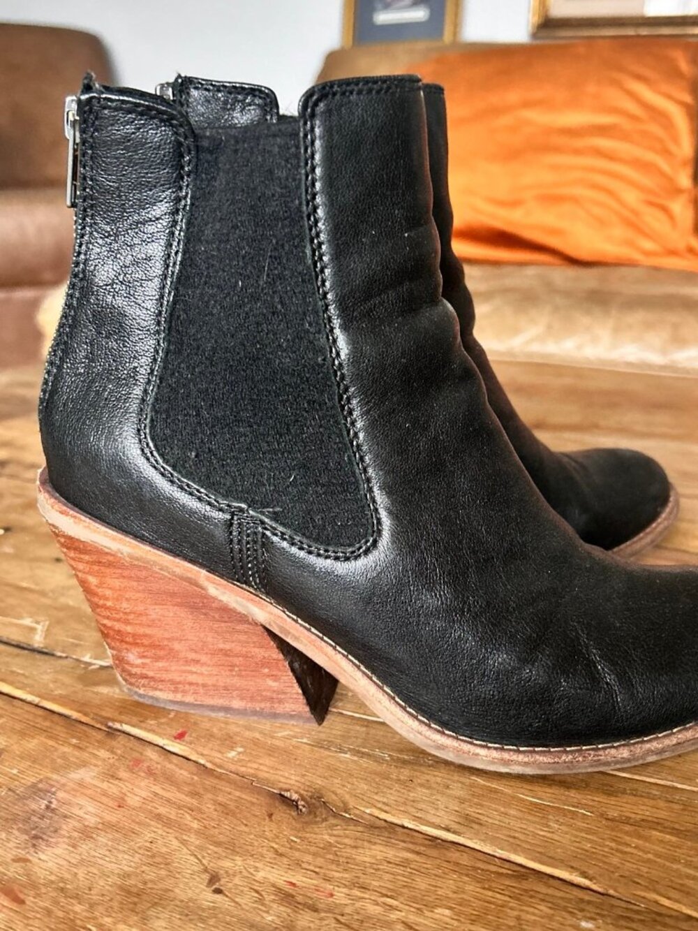 Sofft Tara Chelsea Boot Italian leather chunky black block heel bootie 8 - Picture 3 of 12